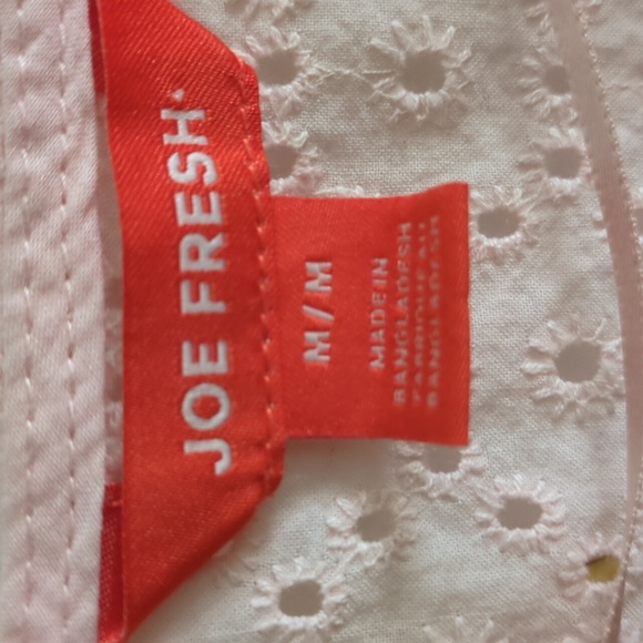 🌸Joe Fresh Women's Button up Peplum Eyelet Blouse - Picture 4 of 5